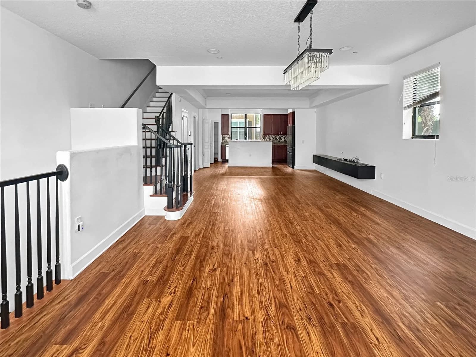 584 COPLEY, Orlando, FL 32806 3