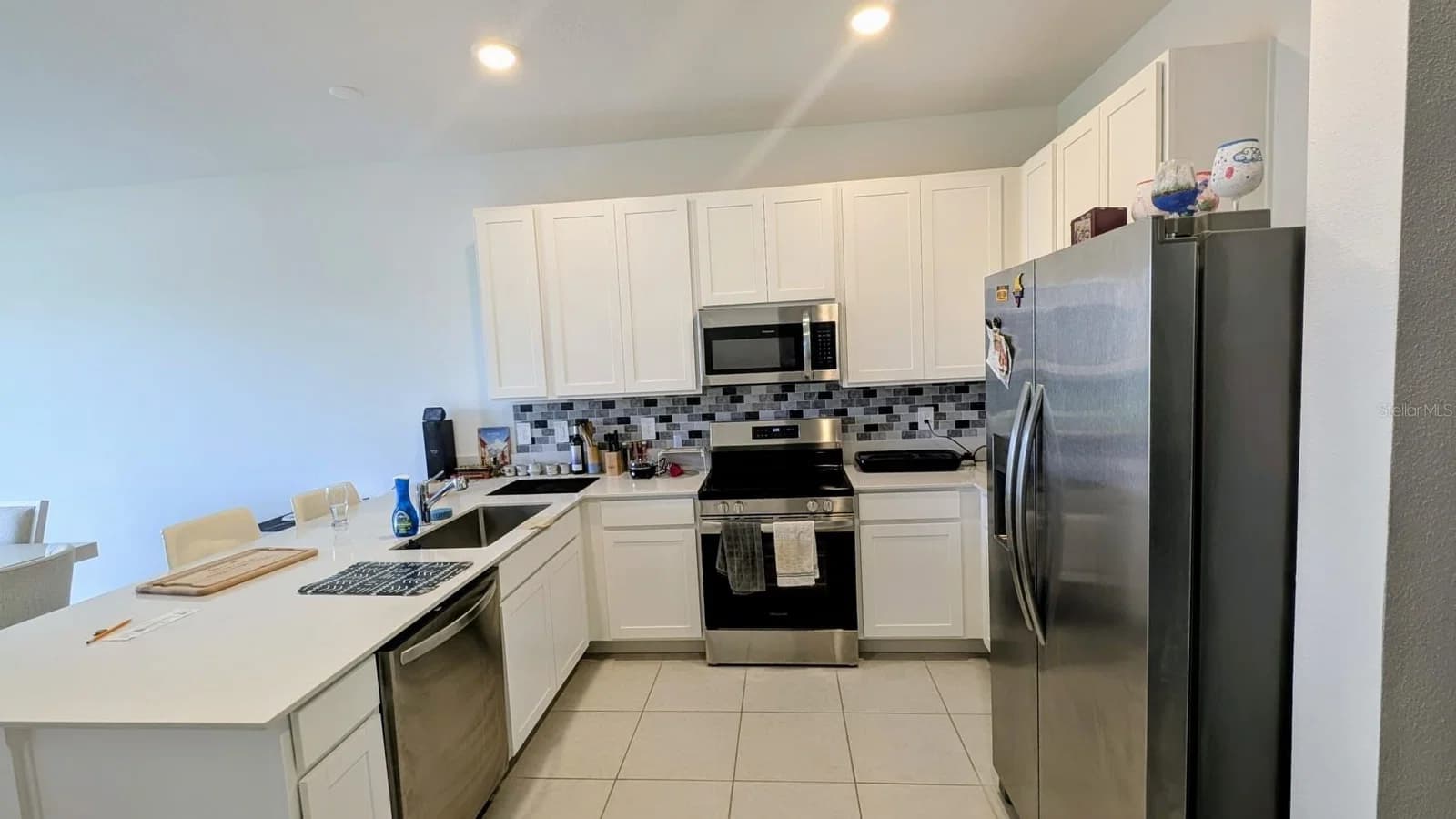 3010 CHANTILLY 3