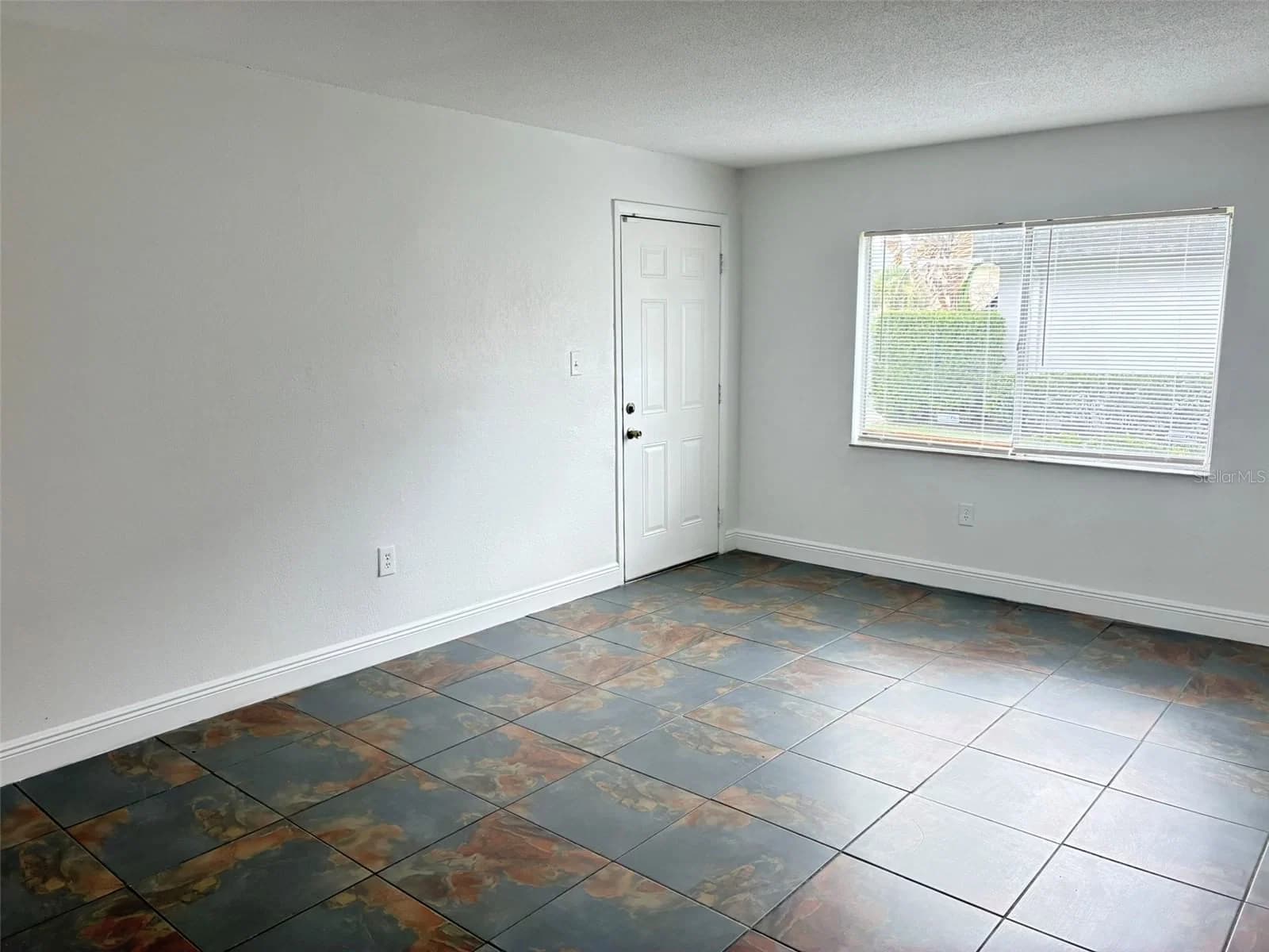 1944 CONWAY, Orlando, FL 32812 2