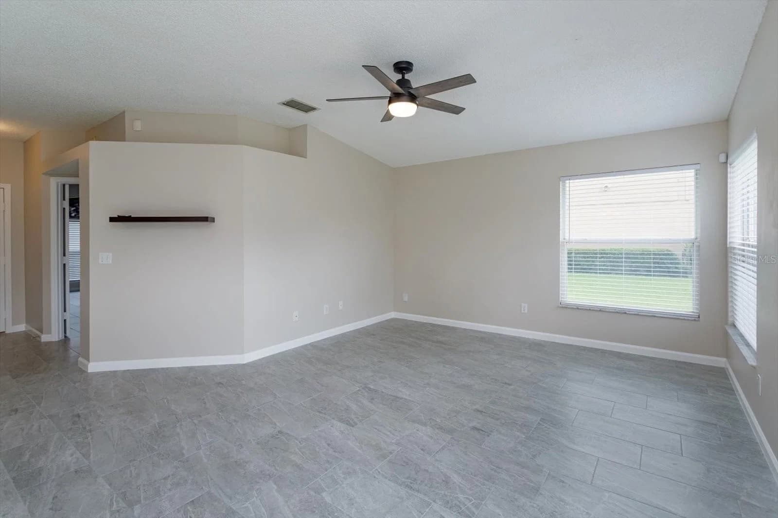 1116 JESSAMINE LAKE 4