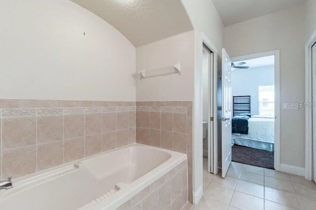 1733 PROSPECT, Orlando, FL 32814 3