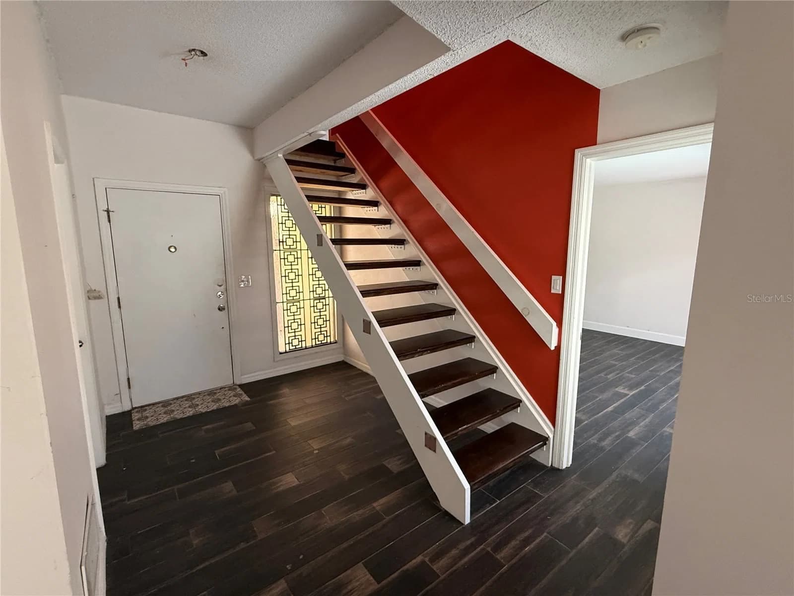 4942 SAMOA, Orlando, FL 32808 2