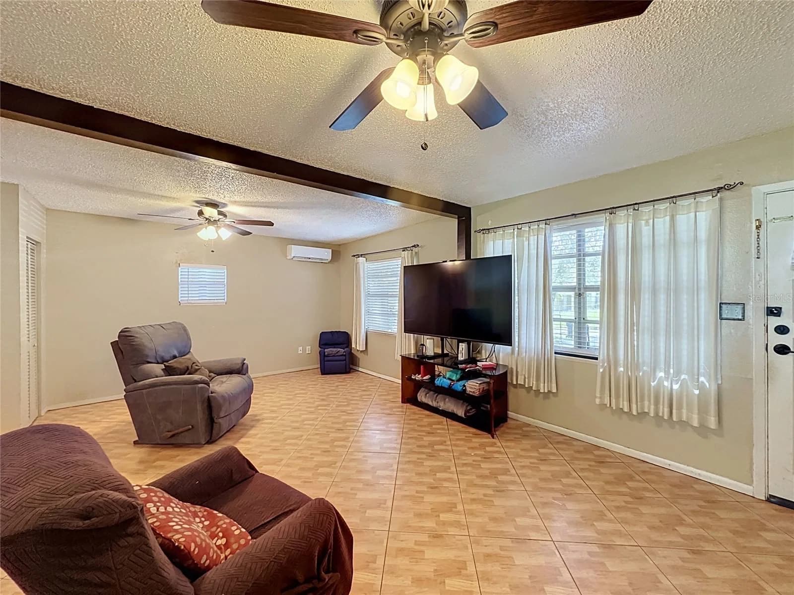 1520 OVERDALE 4