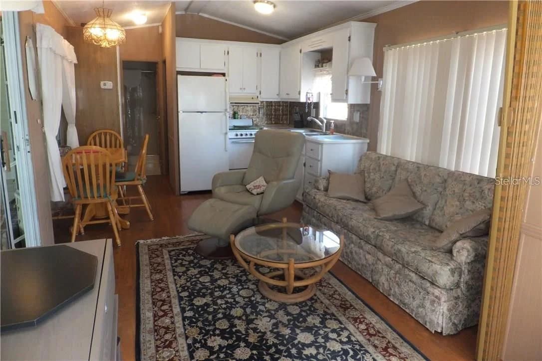 351 CITRUS RIDGE 4