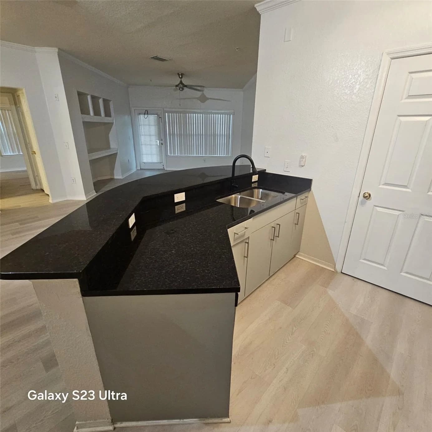 3621 CONROY 4