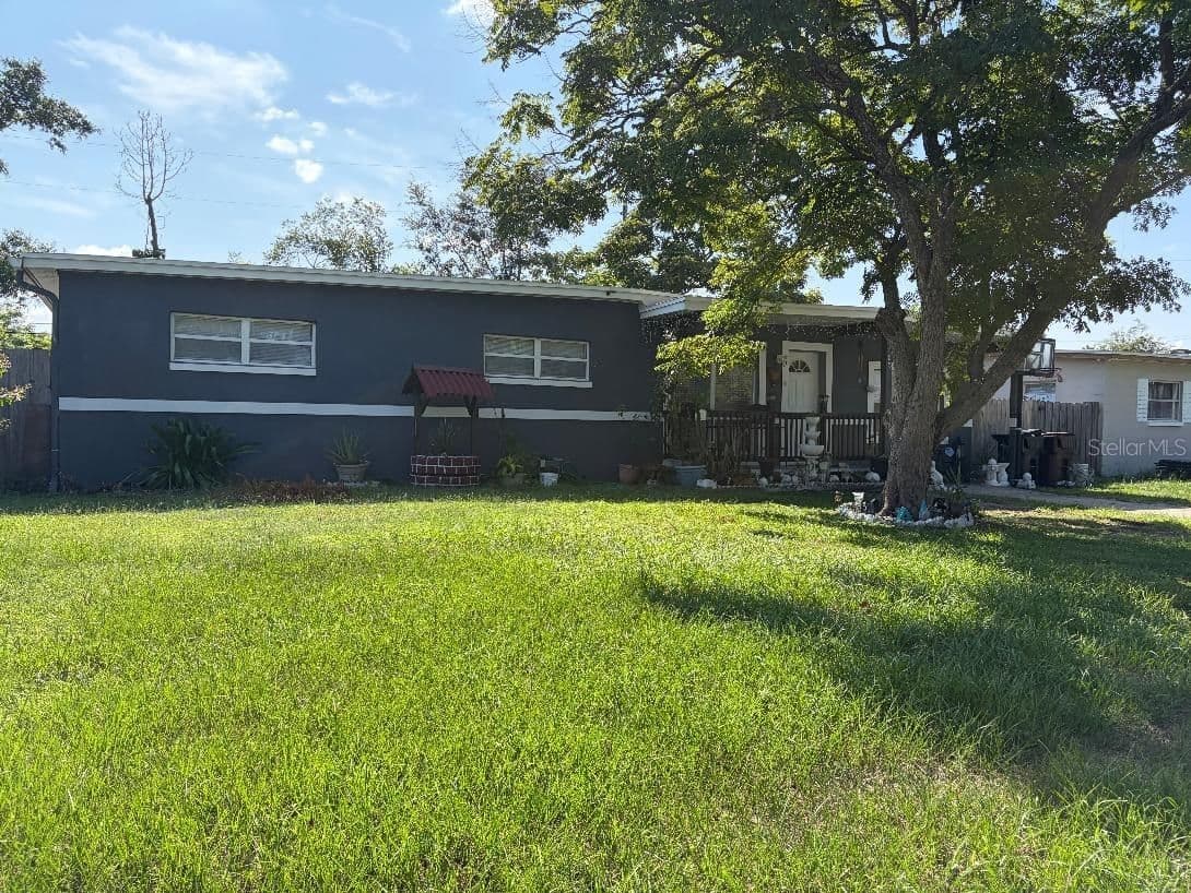 908 SOLANDRA, Orlando, FL 32807 2