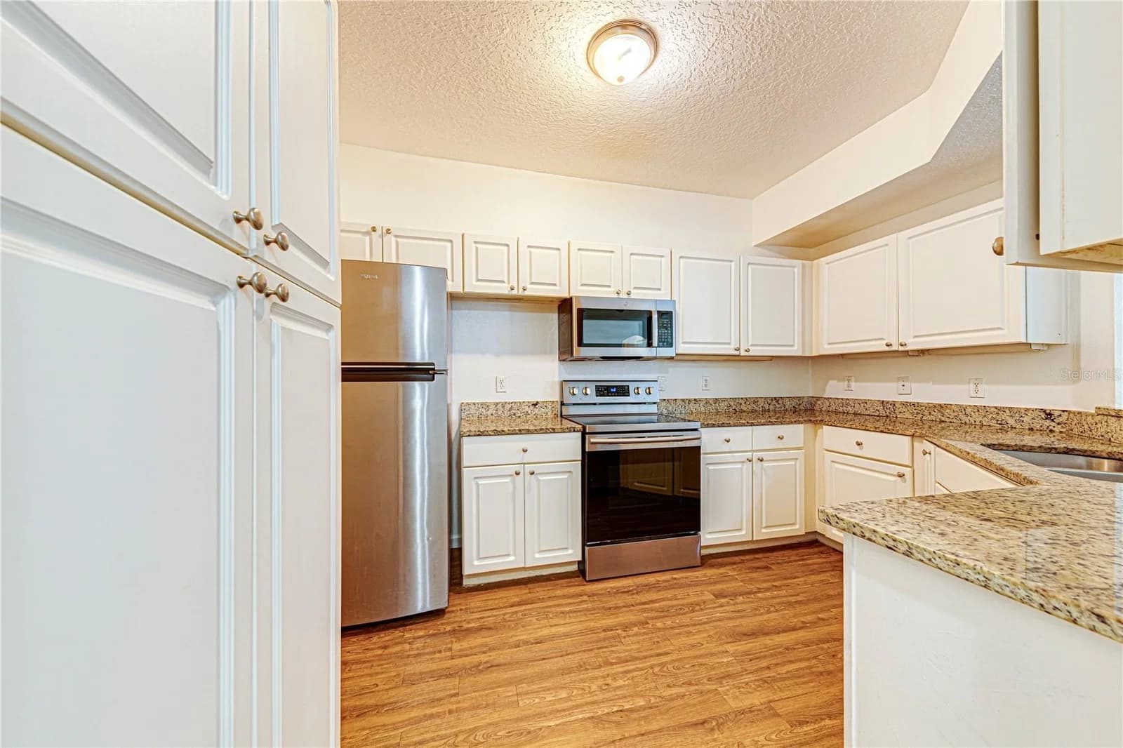 5500 METROWEST, Orlando, FL 32811 3