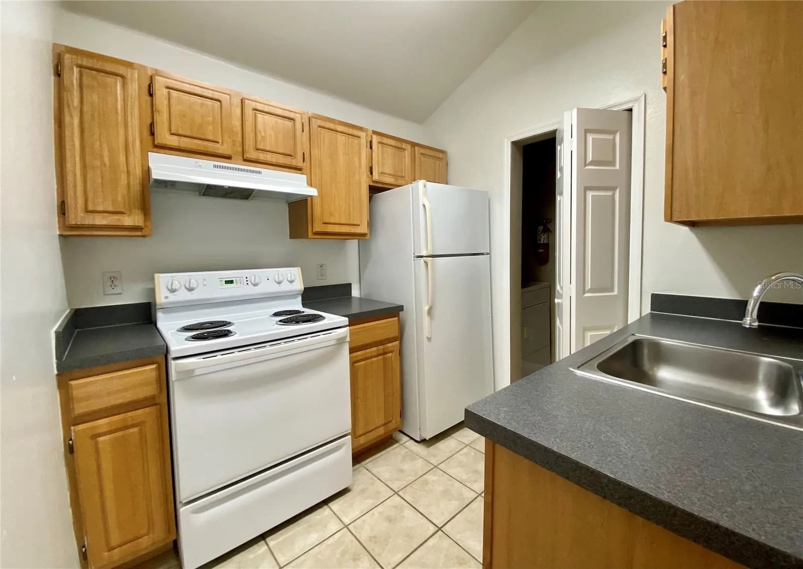3364 WESTCHESTER SQUARE 4