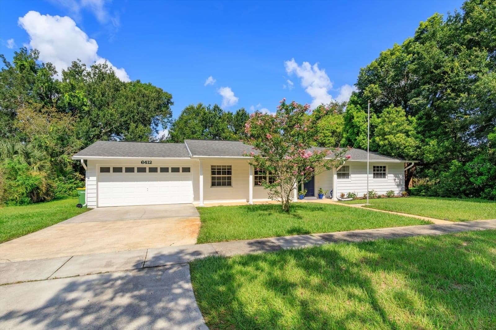 6412 STOCKBRIDGE 2