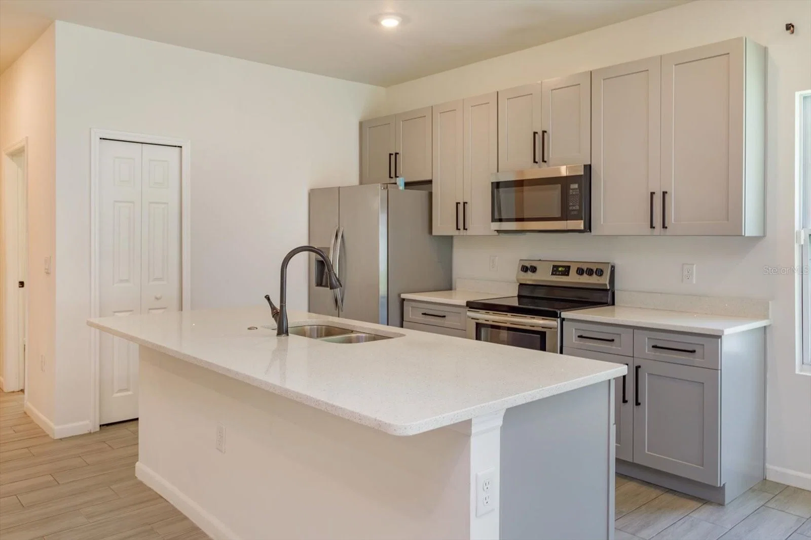 1022 36TH, Orlando, FL 32805 3