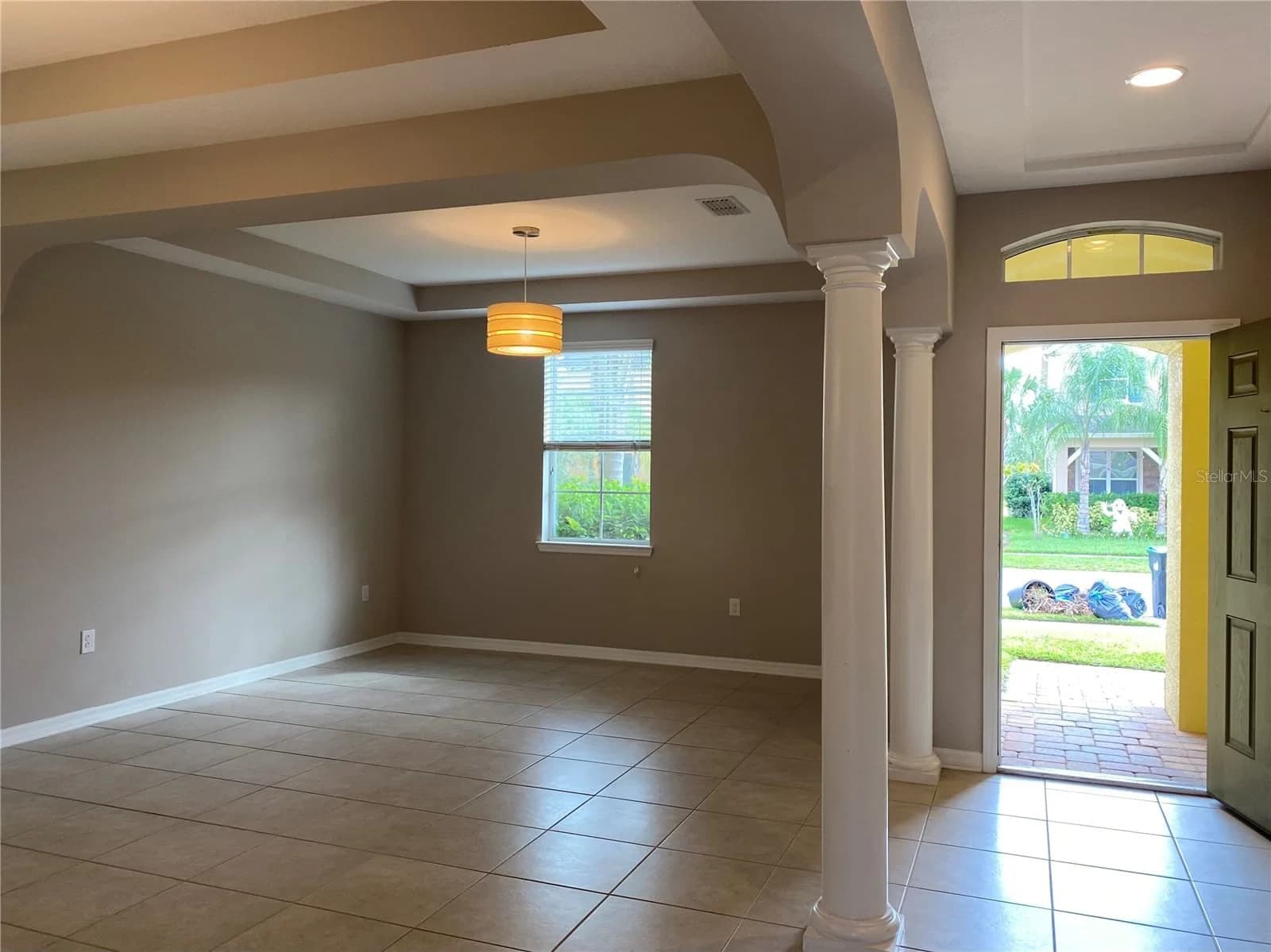 987 FOUNTAIN COIN, Orlando, FL 32828 3