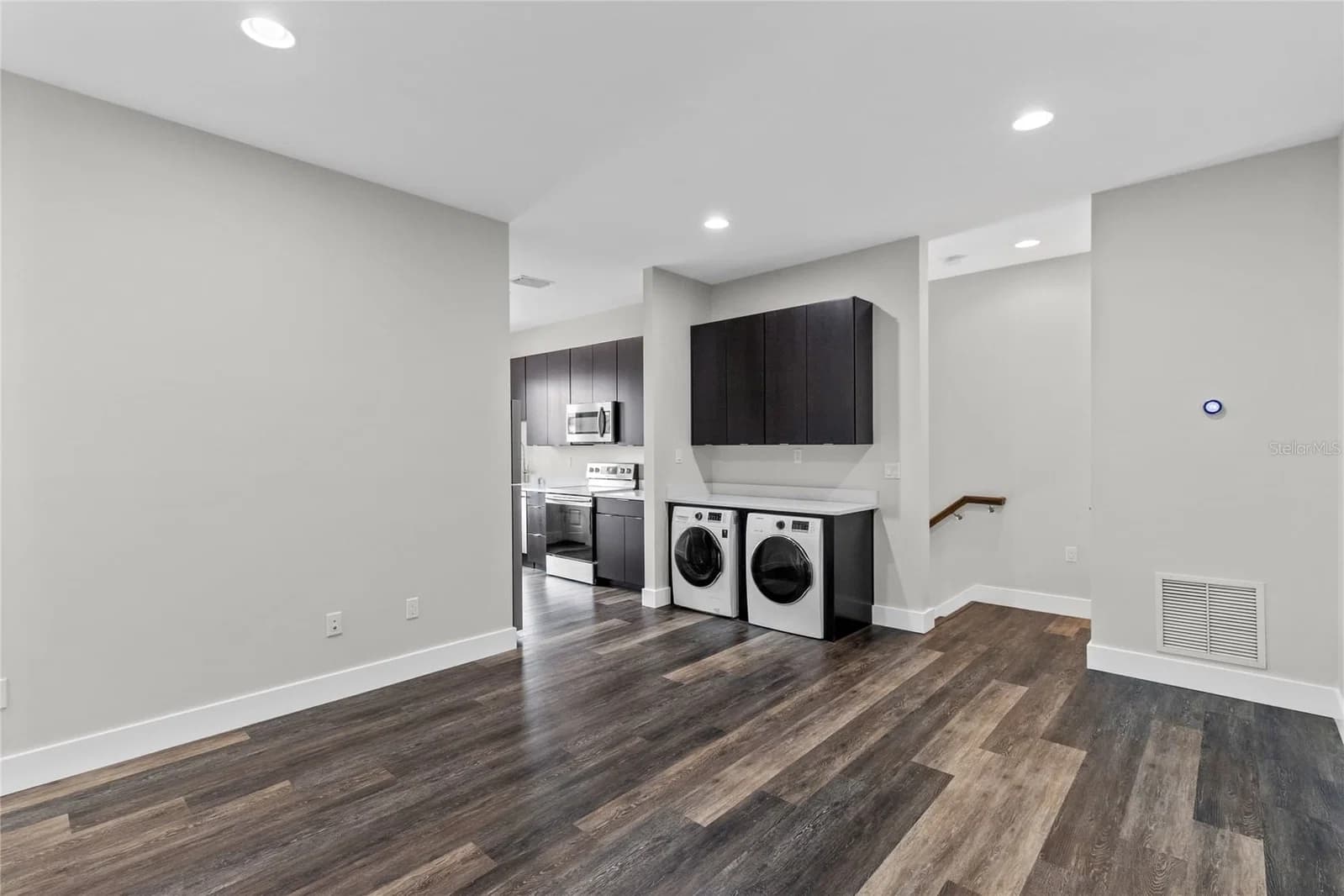 14105 CORRIGAN 5