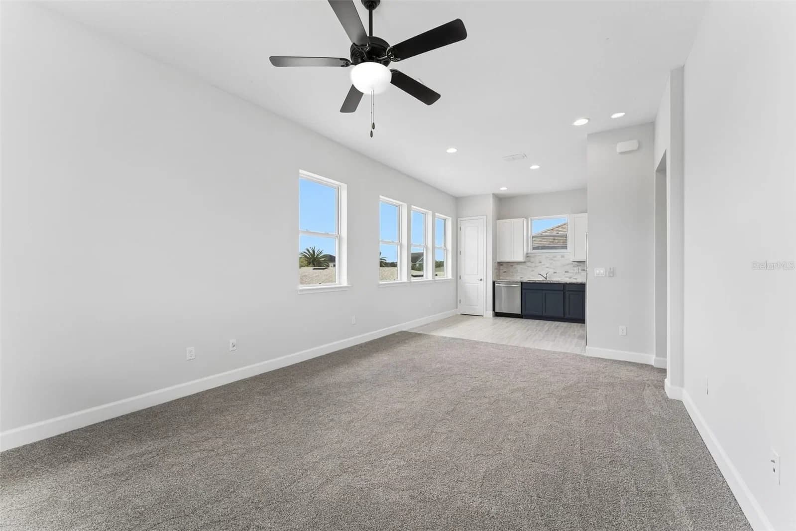 8033 NEMOURS 3
