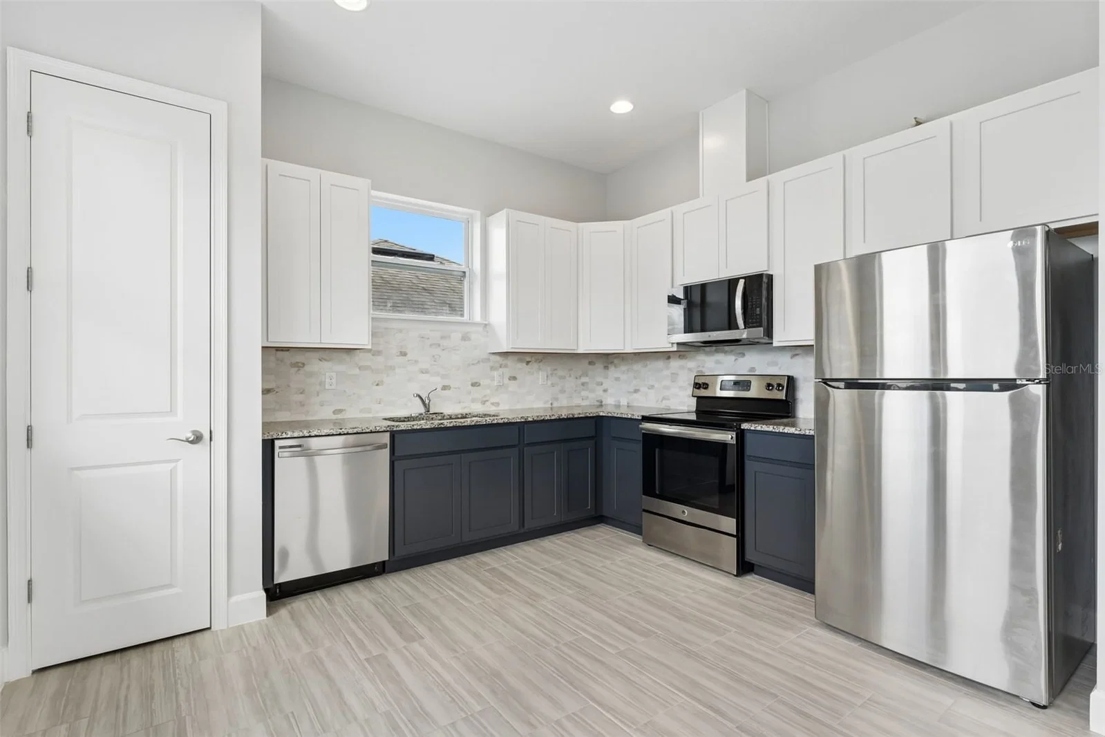 8033 NEMOURS 4