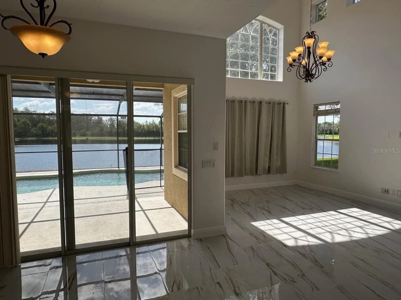 844 SPRING OAK 5