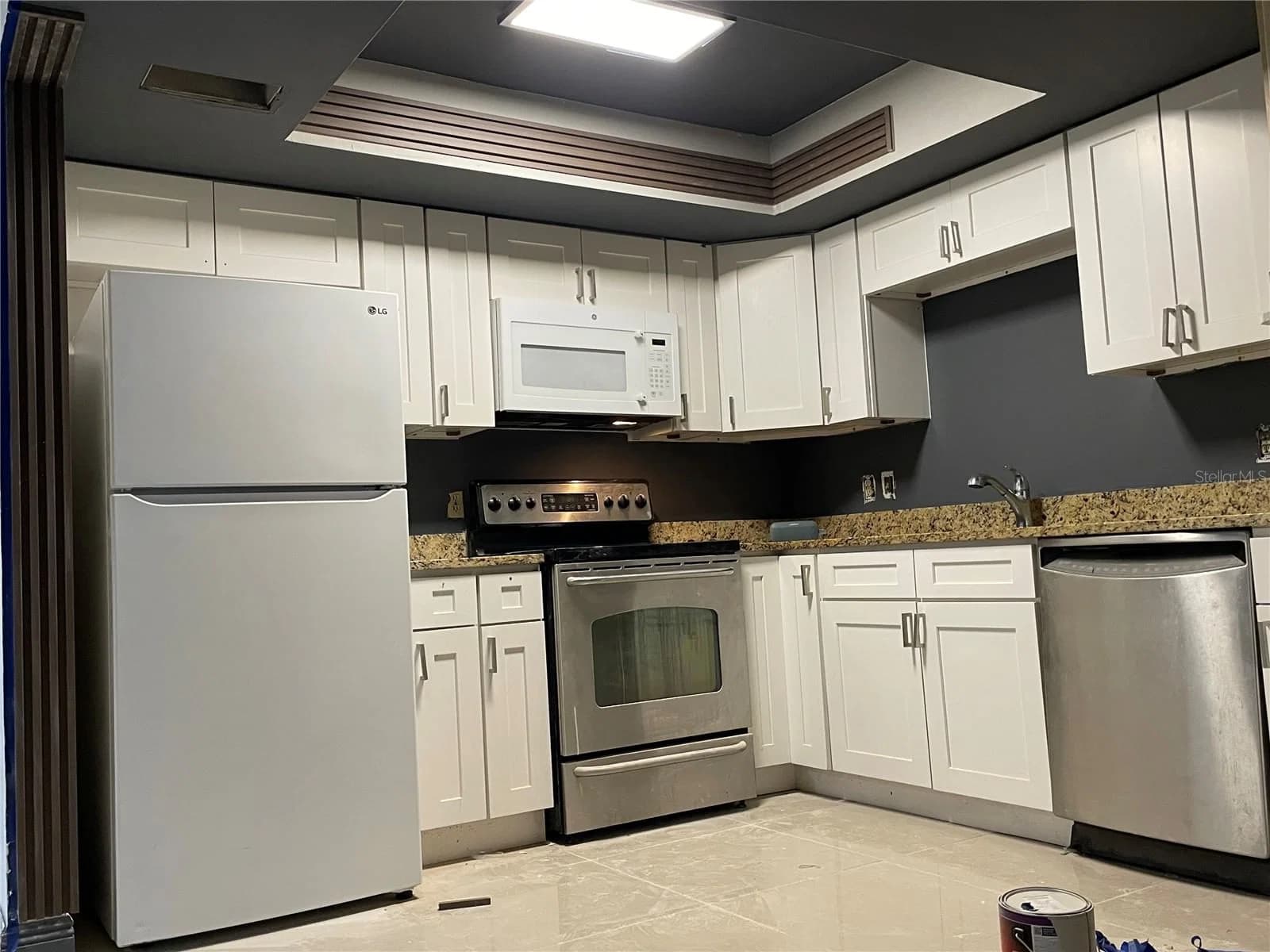 7352 BALBOA 2