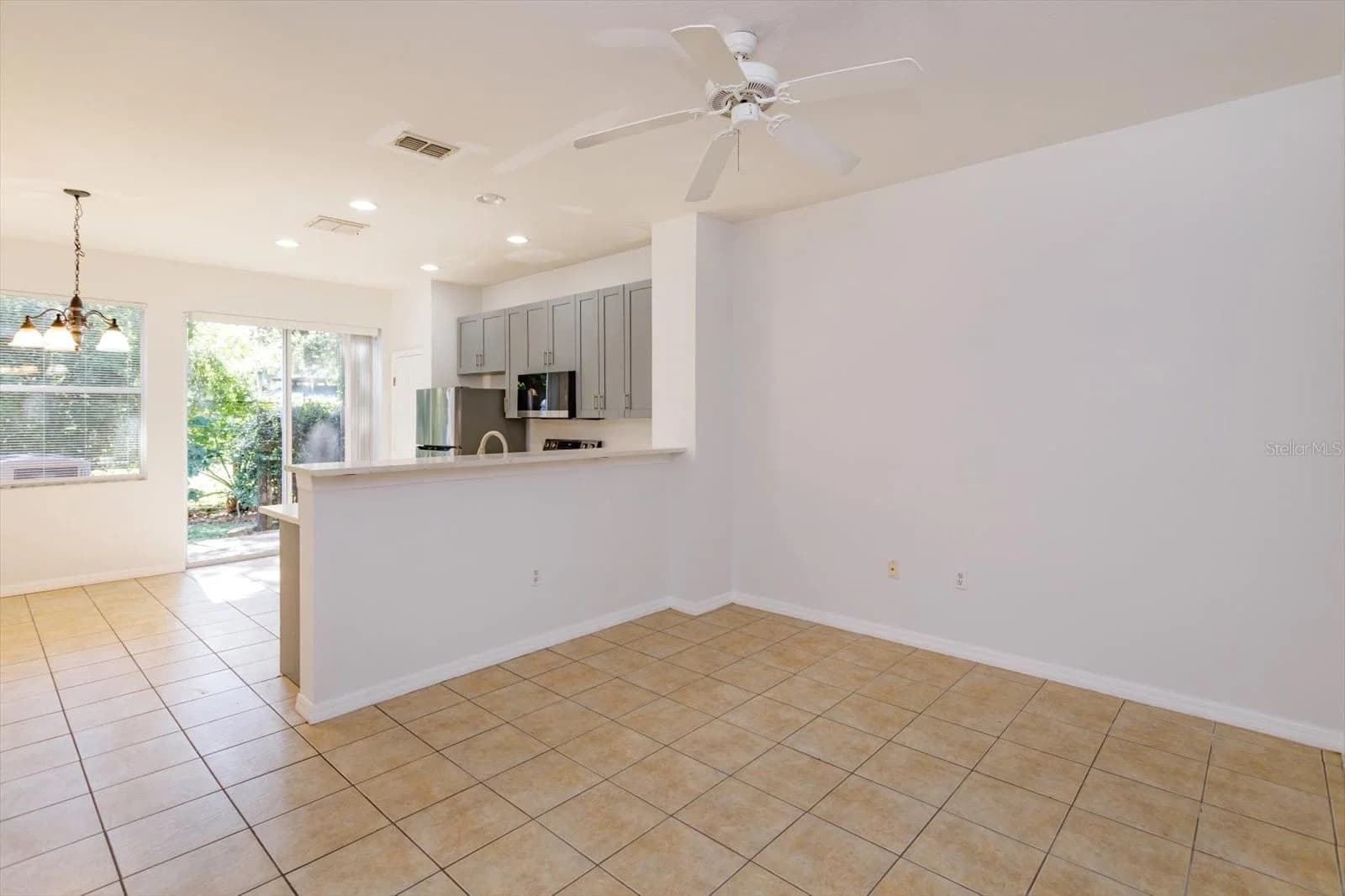 5390 PARADISE CAY 5