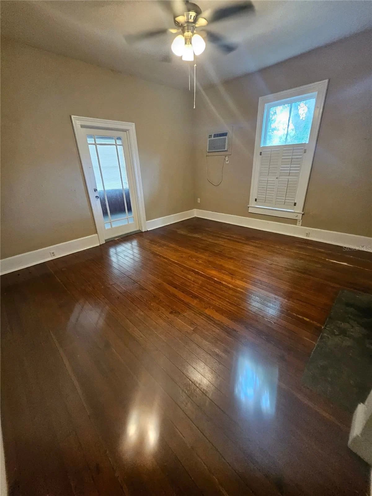 725 WESTMORELAND 2