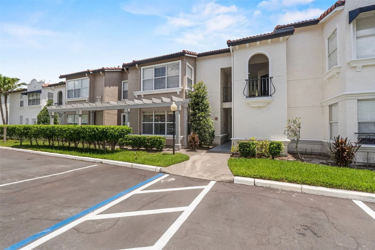 5116 CONROY 3