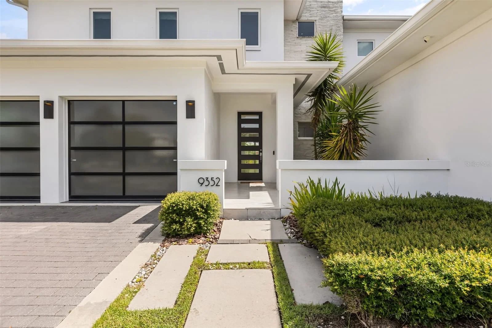 9352 BORDET, Orlando, FL 32827 2