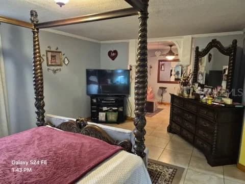 6121 HOLIDAY HILL 5