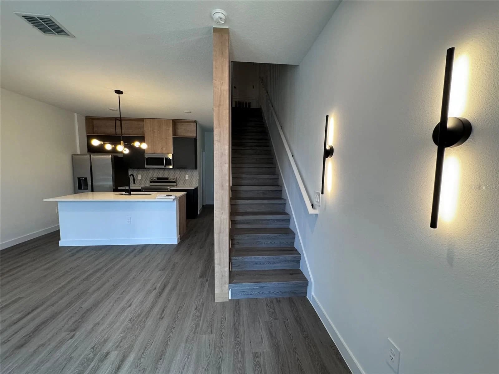 3239 SUSTAINABLE 5