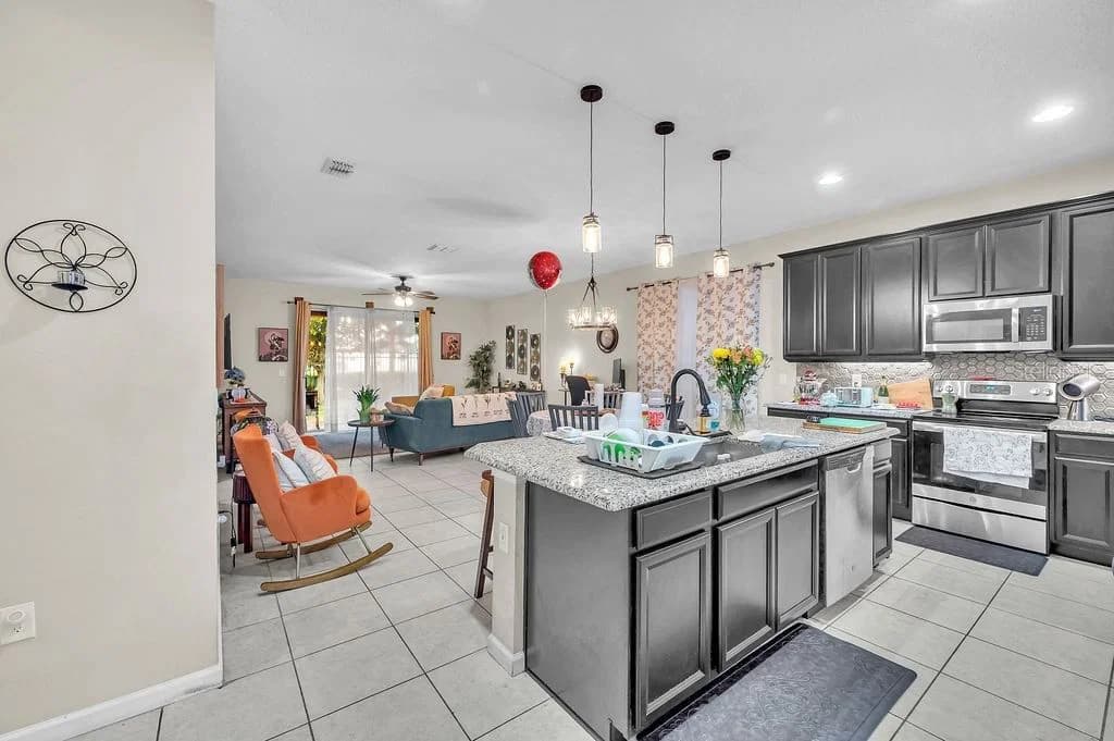 189 TRINITY RIDGE 5