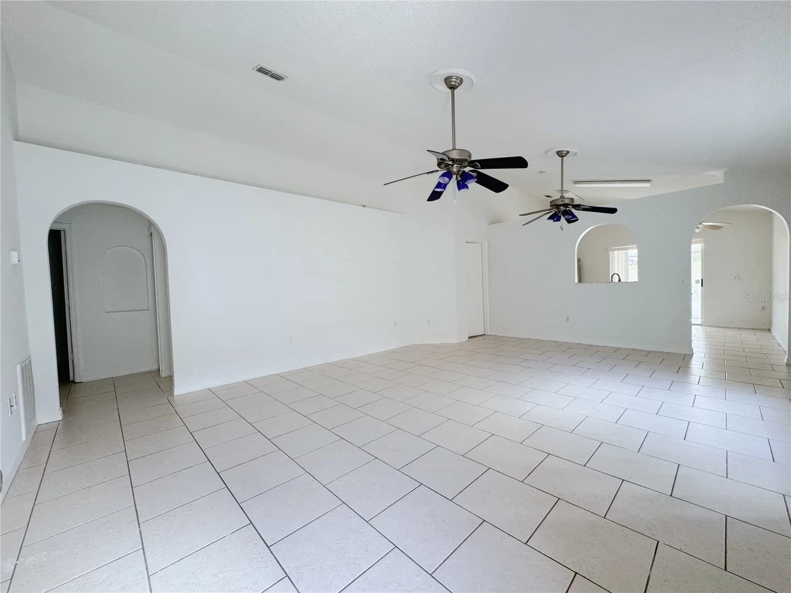6867 BELMAR 4