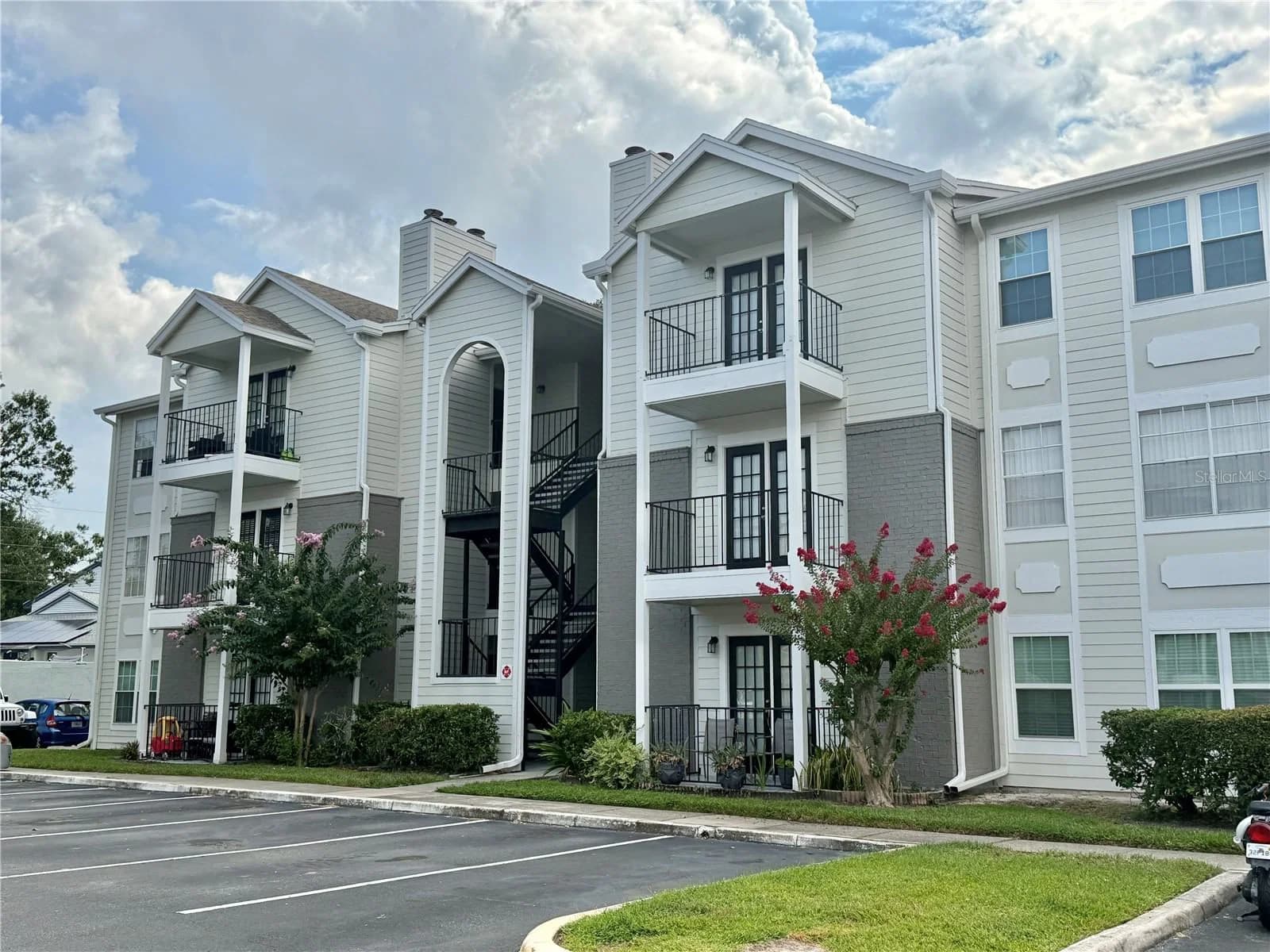 2550 ALAFAYA 2