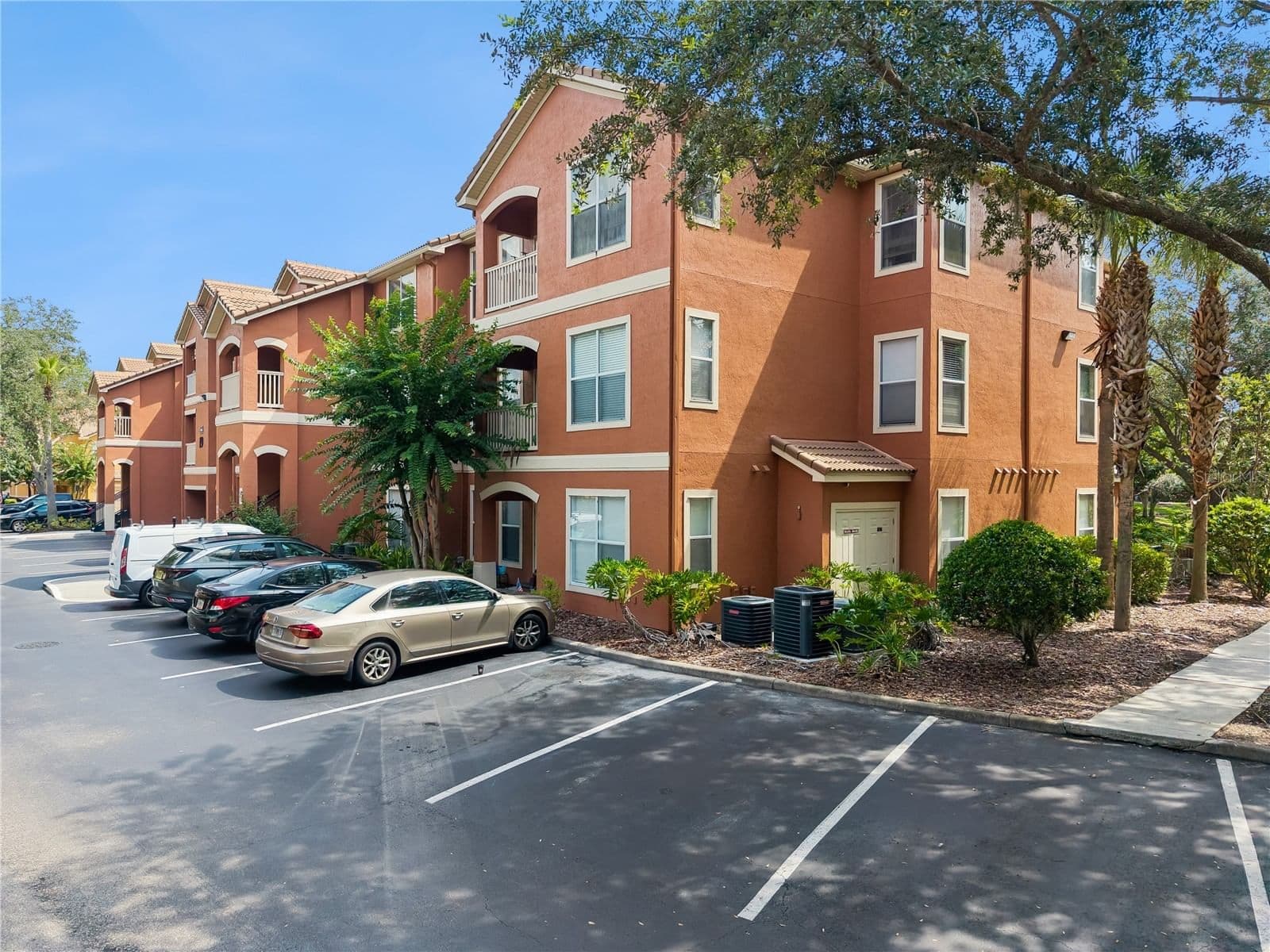 8813 VILLA VIEW 5