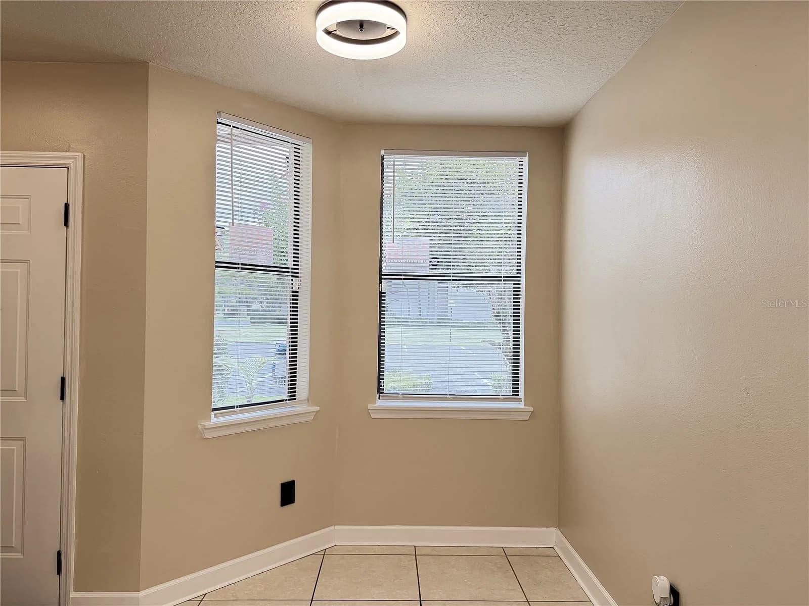 4125 LAKE ORLANDO 5