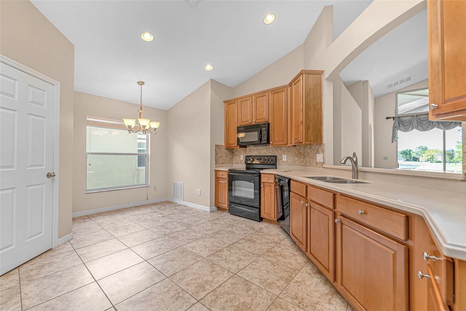 14921 BRAYWOOD 5