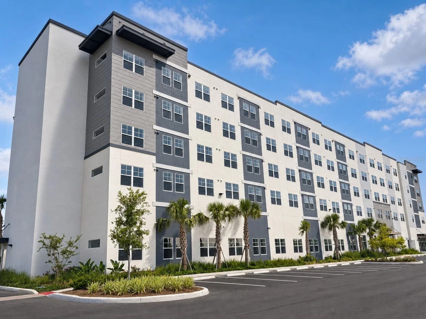 5563 MILLENIA PARK 2