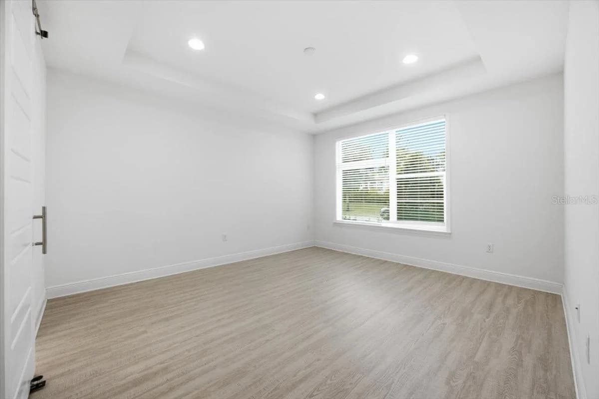 9874 BUCKLOW HILL 4