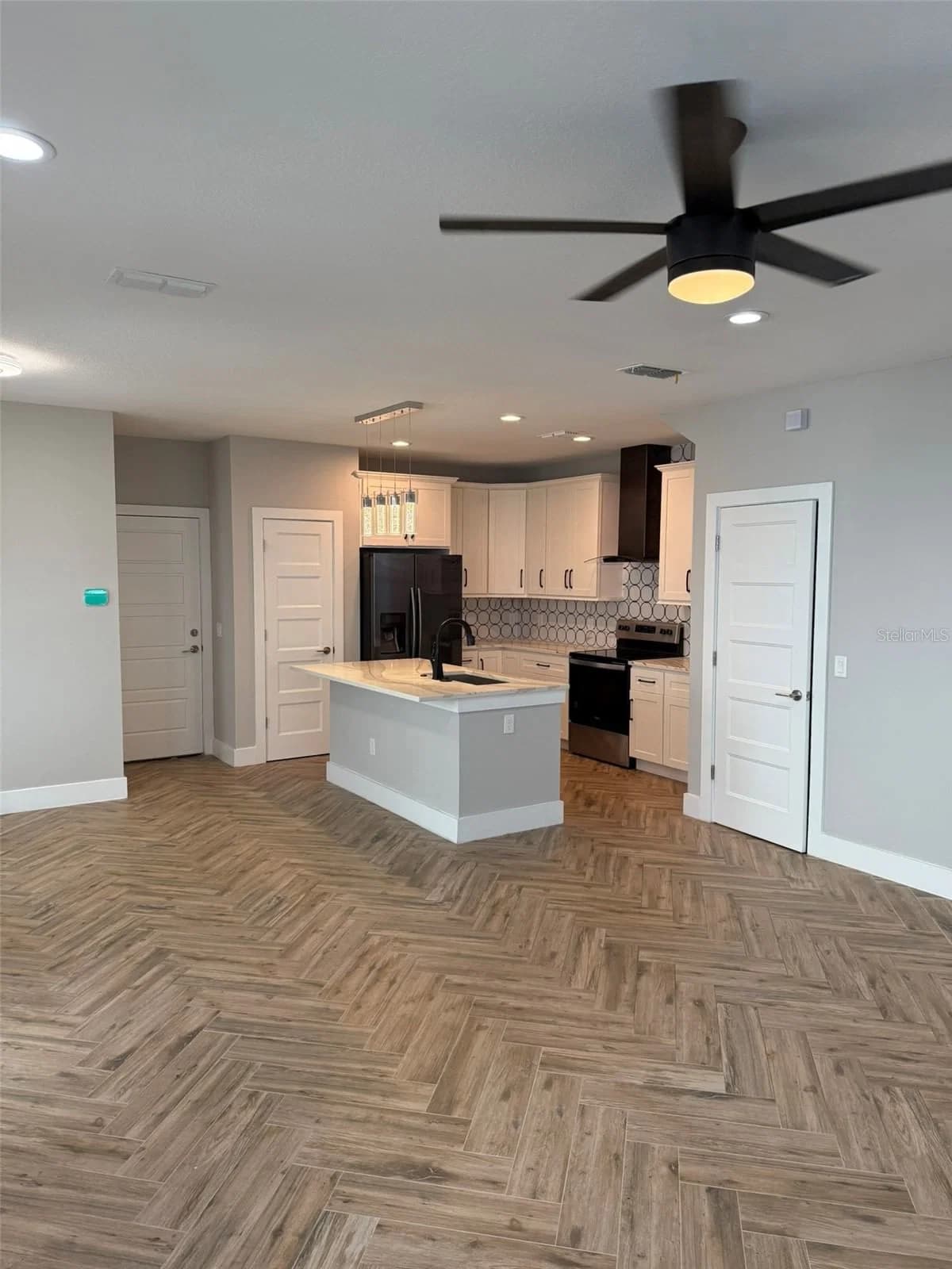 521 PEACHTREE 4