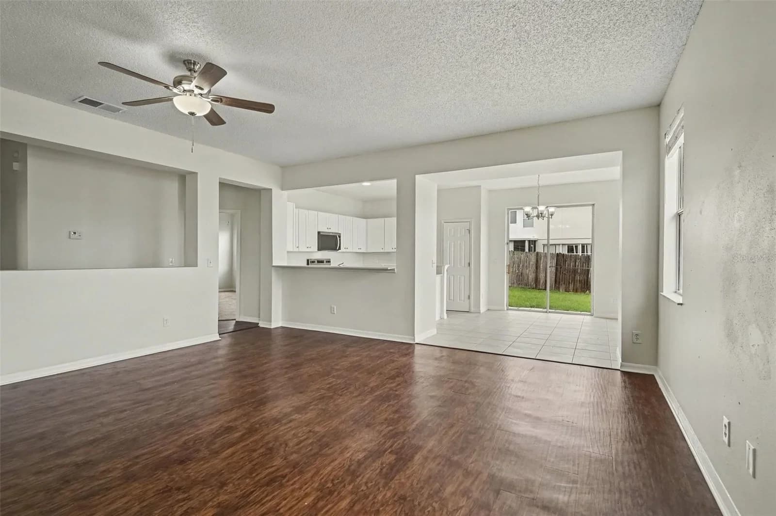 4542 GALLBERRY 3