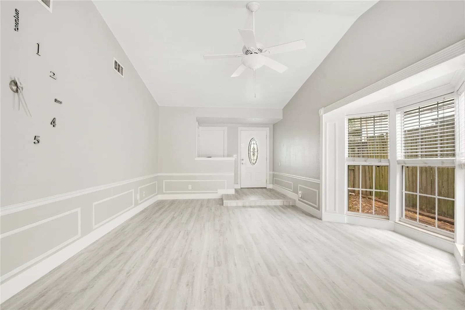 6151 SANDCREST 3