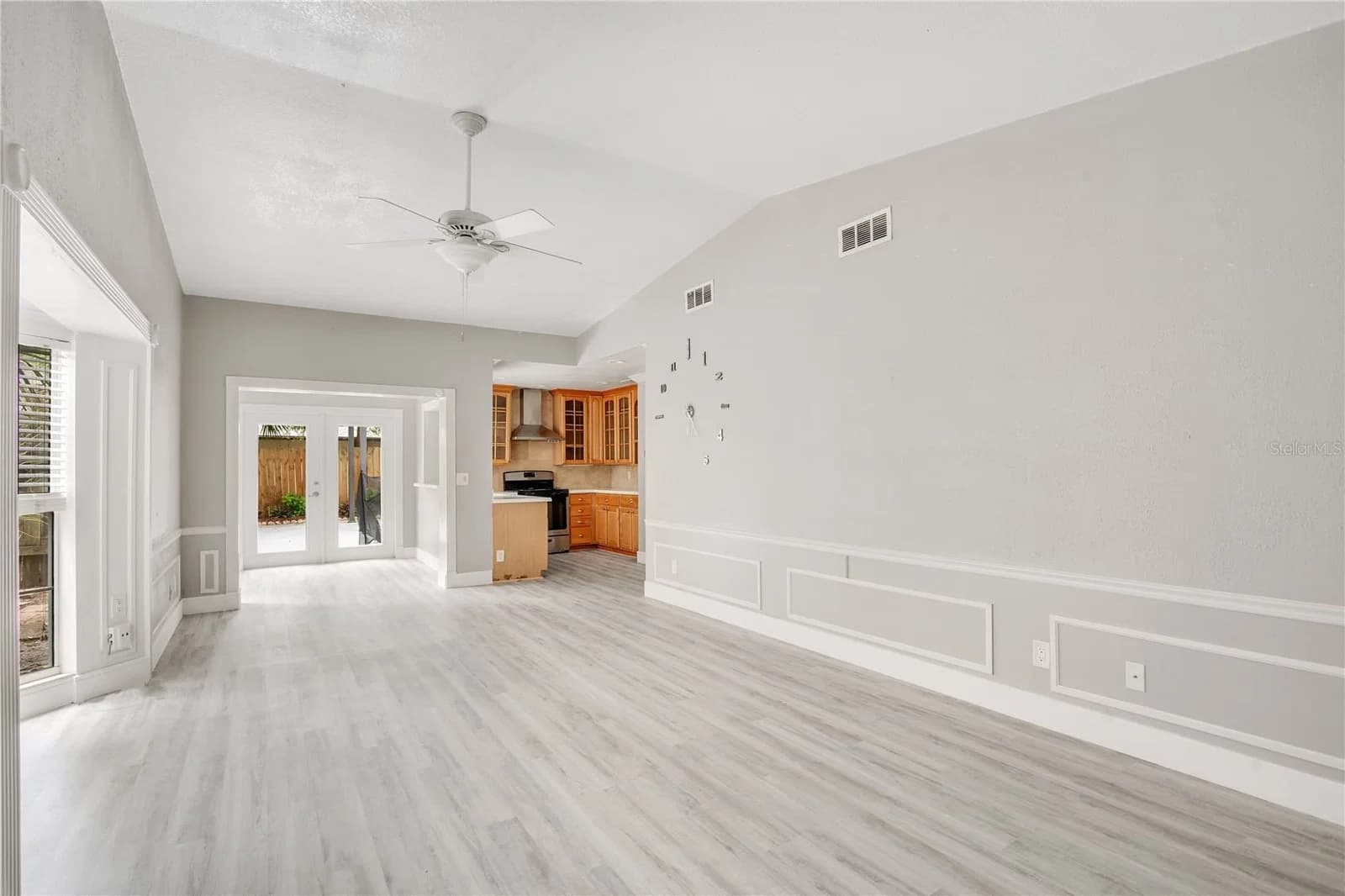 6151 SANDCREST 4