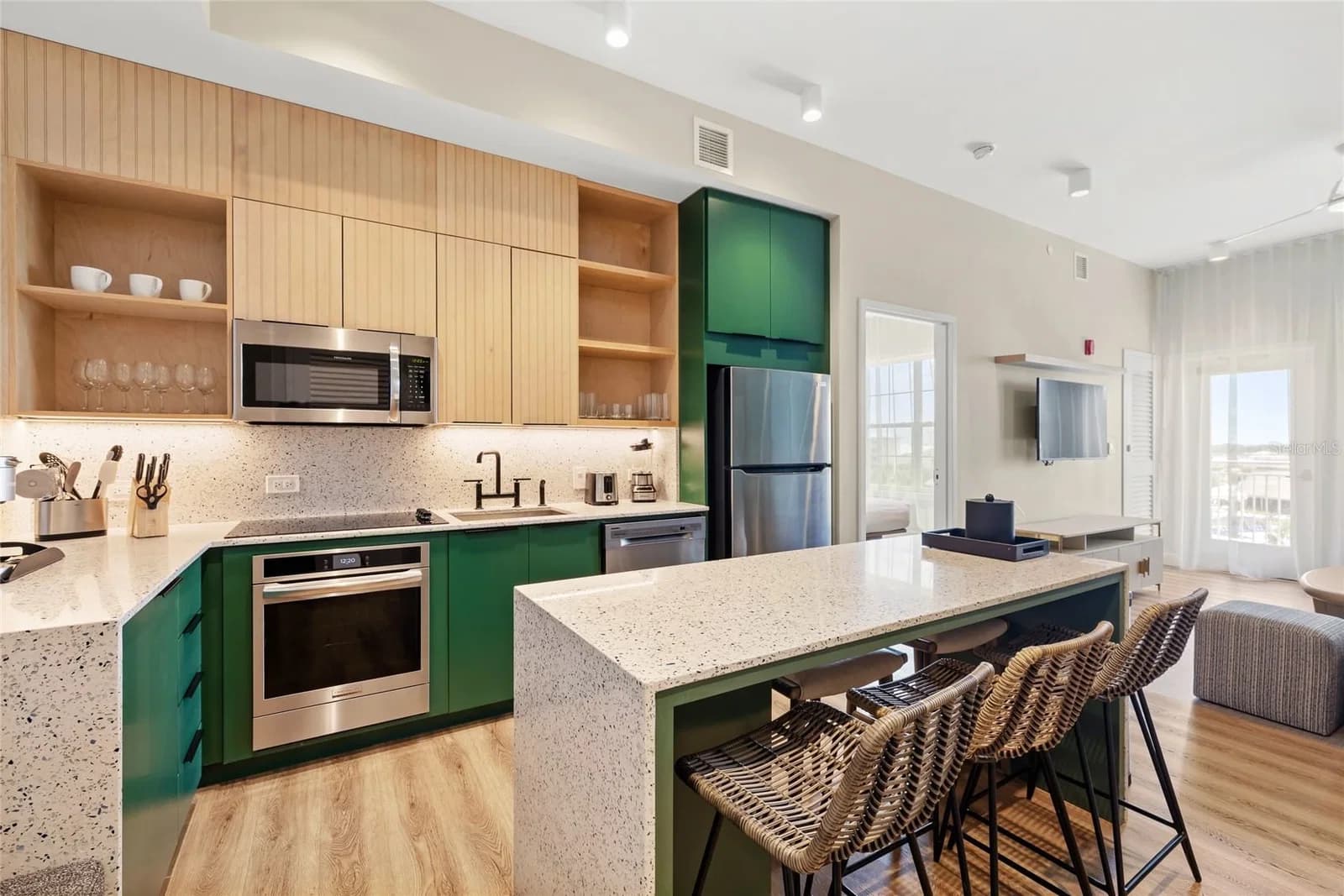 3151 SUNSET WALK 4