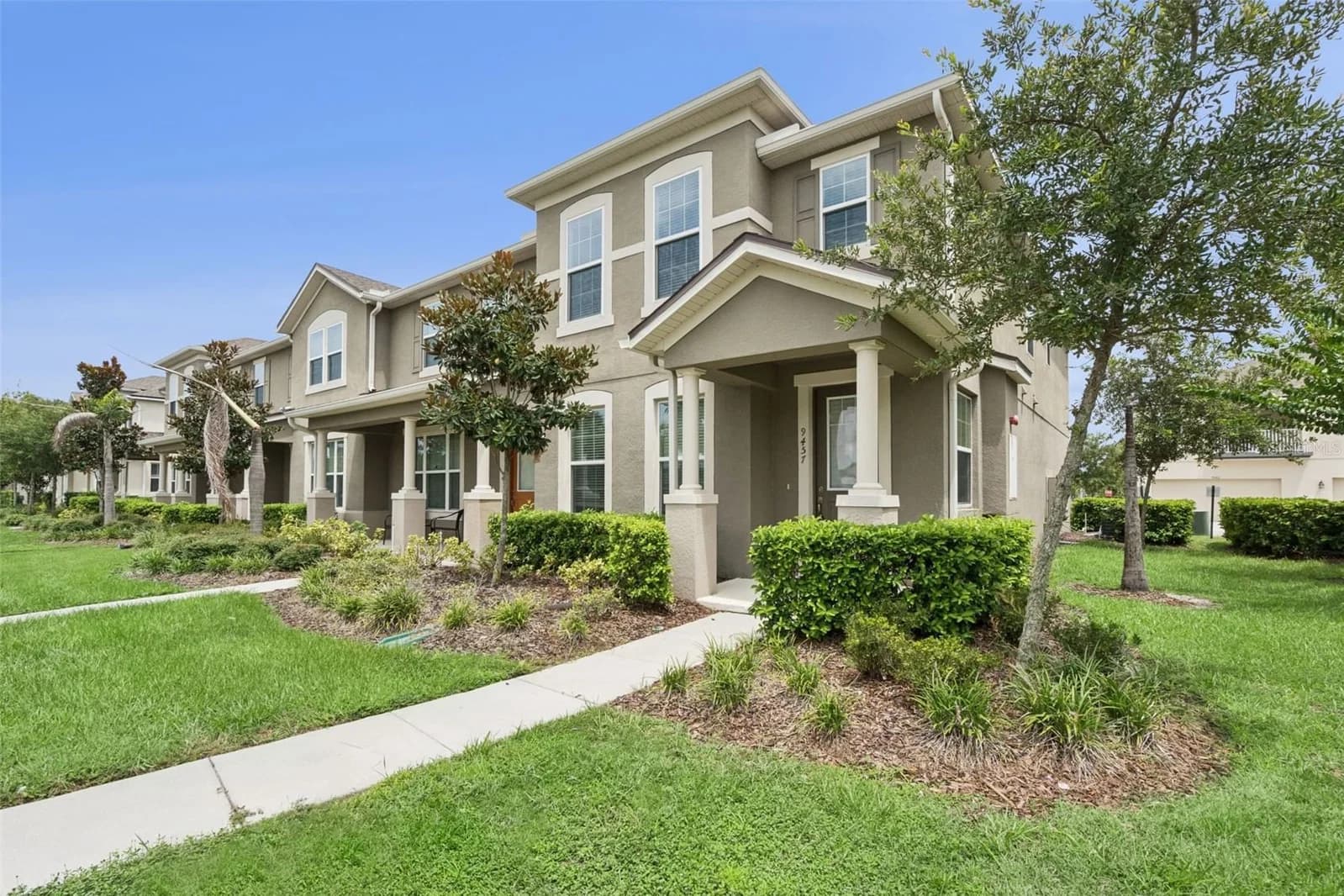 9457 RANDAL PARK 2