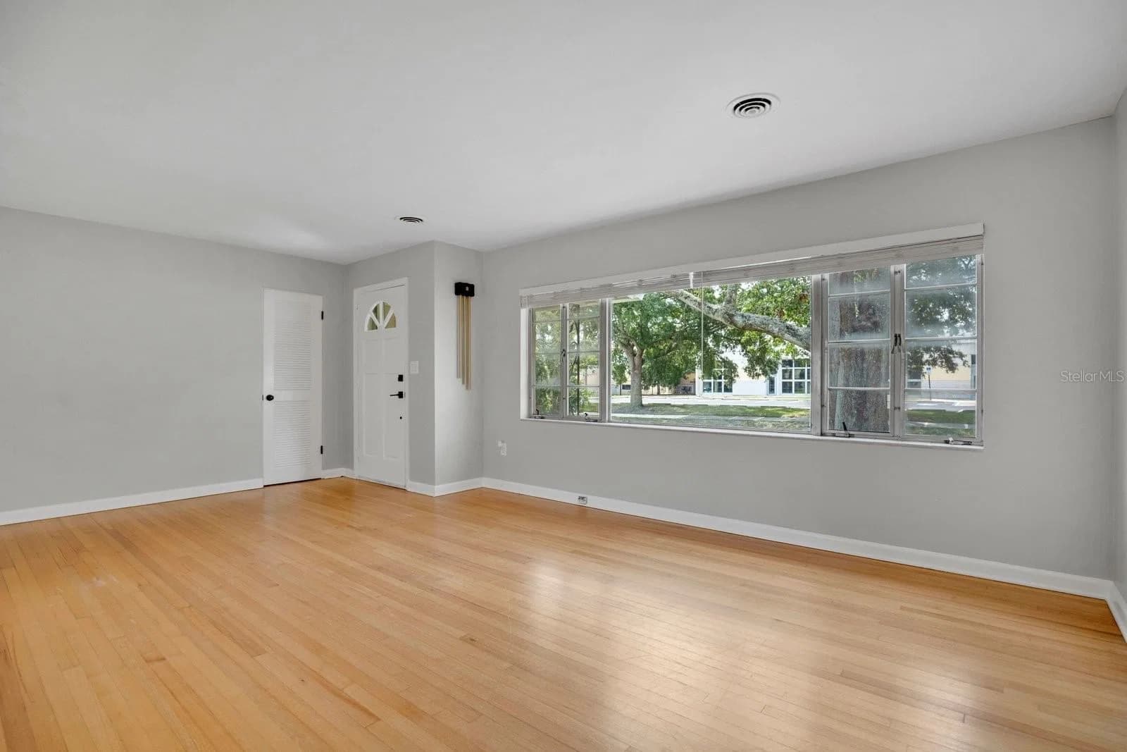 1427 BRYN MAWR 4