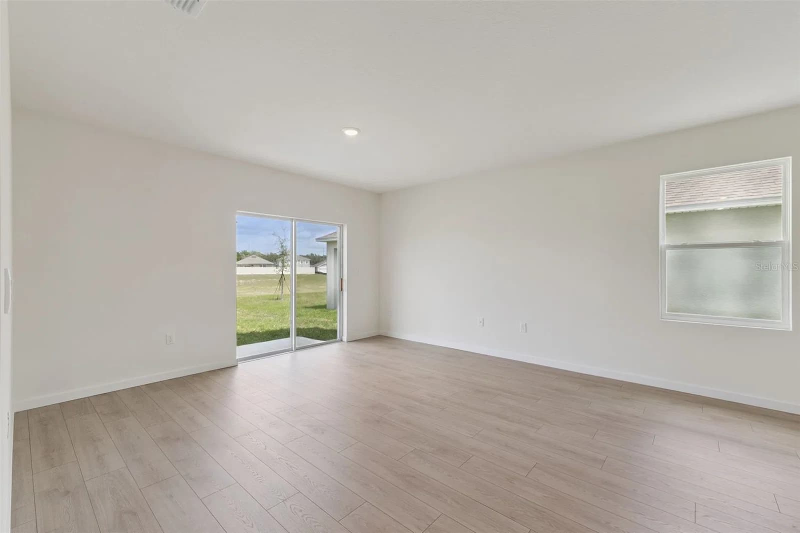 1876 HOWARD MESA 5