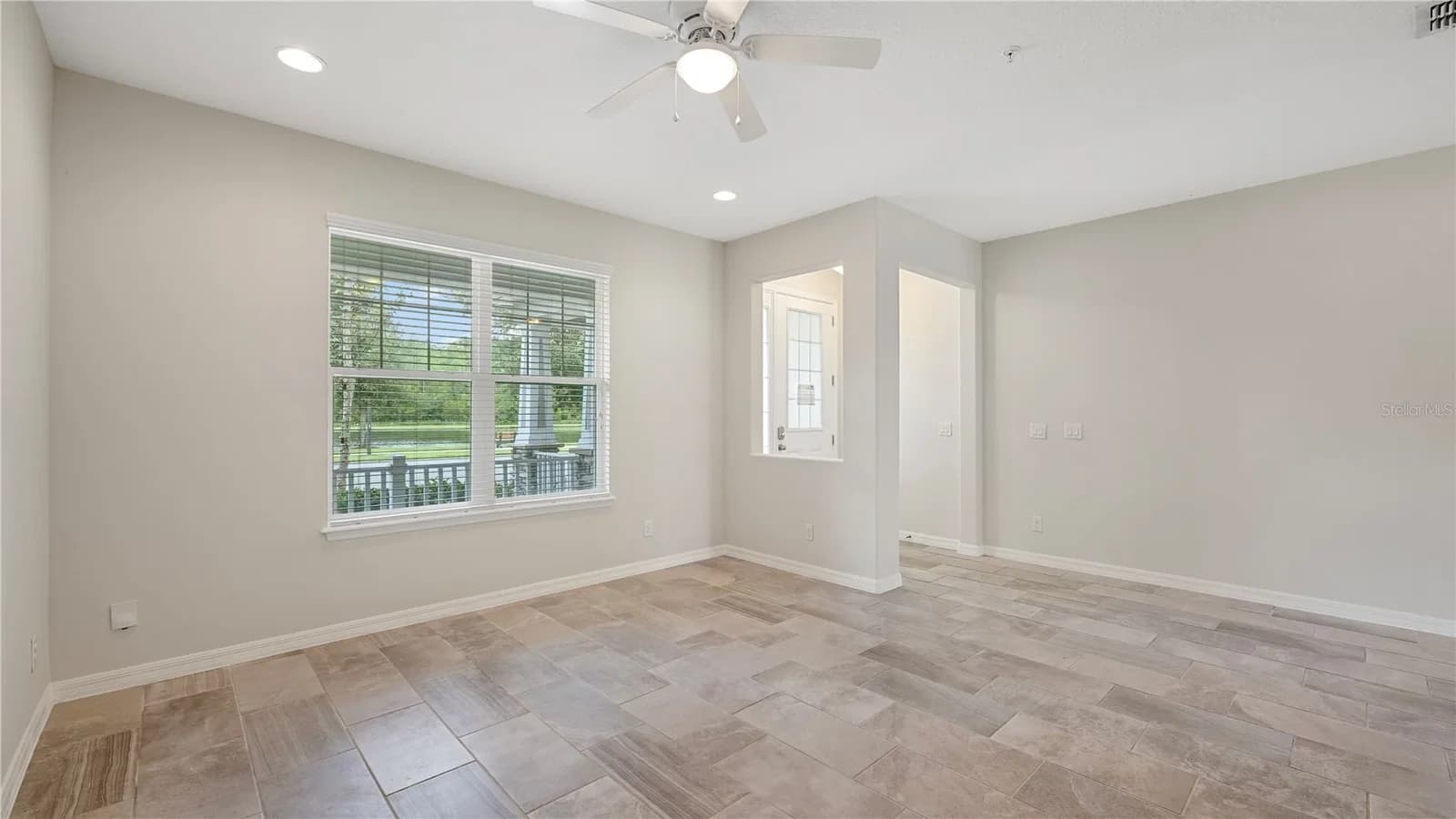 8744 DUFFERIN 5