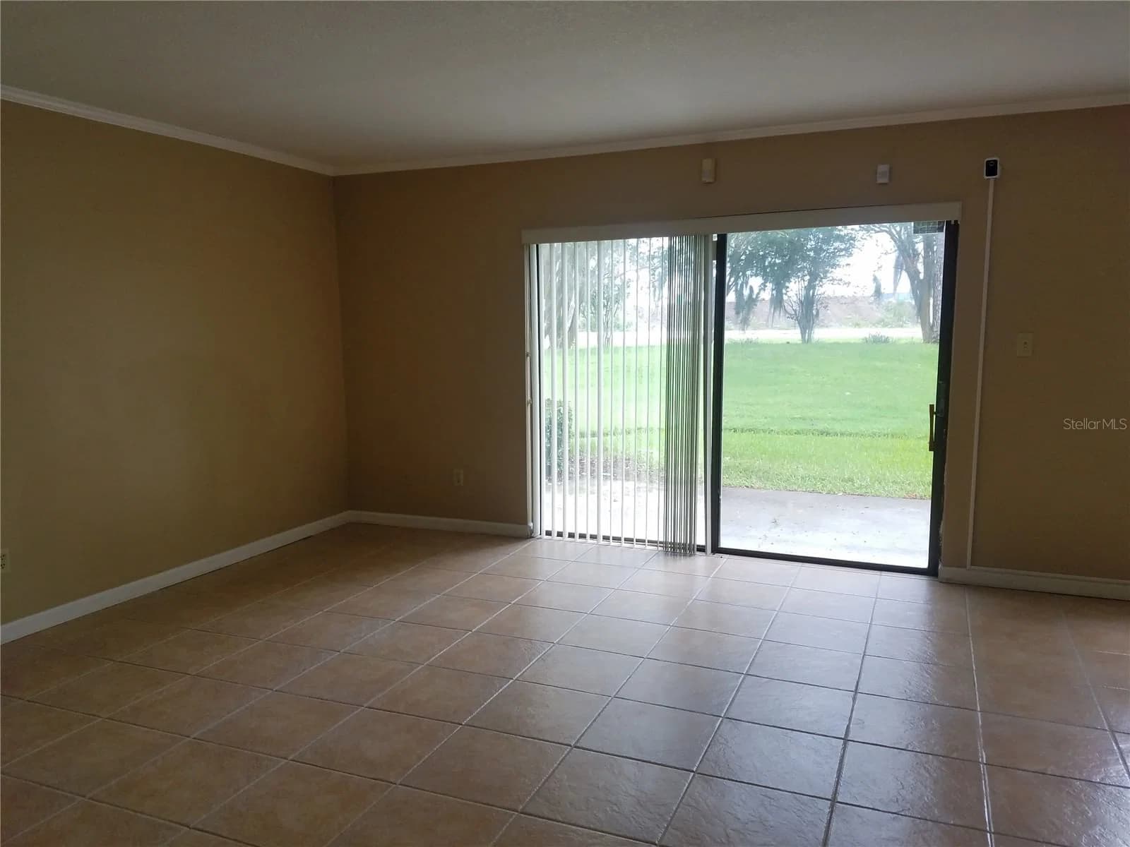 5421 VINELAND 3