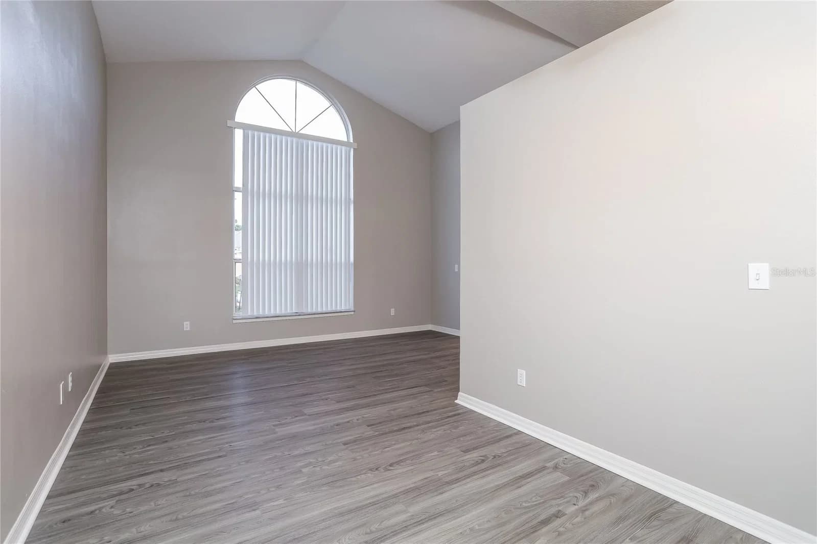 852 SAN JOSE 4