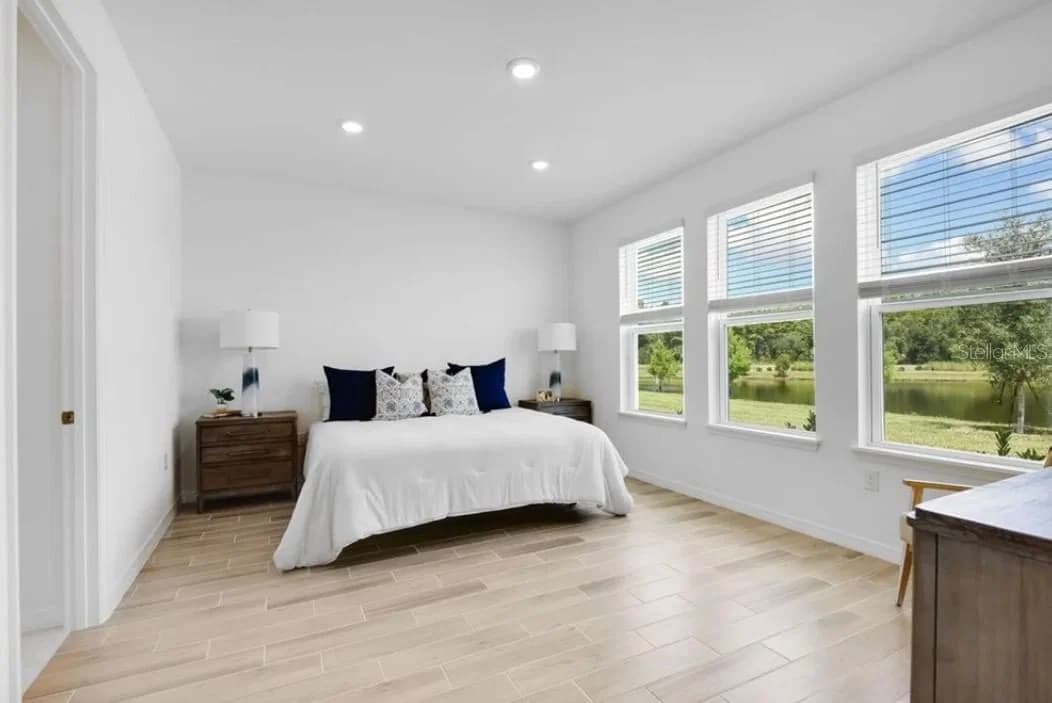 5772 MEADS BAY POND 5