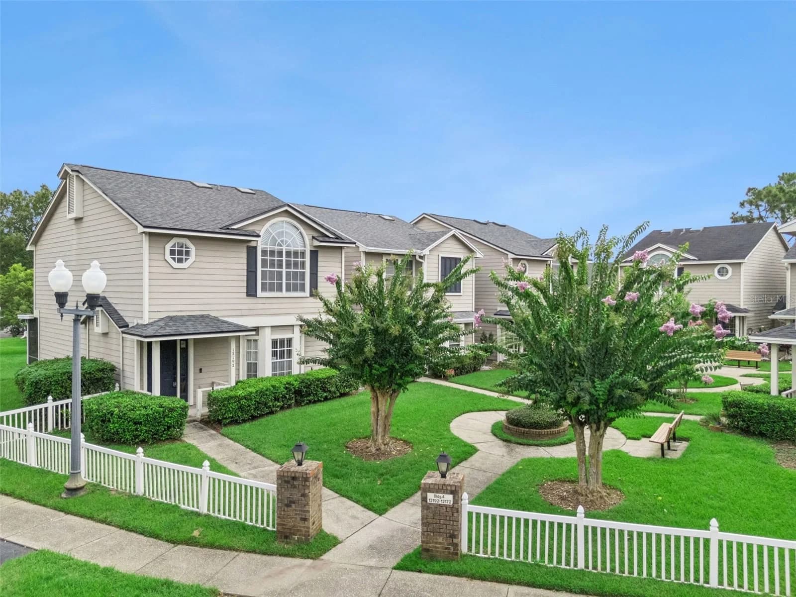 12192 SHADY SPRING 2