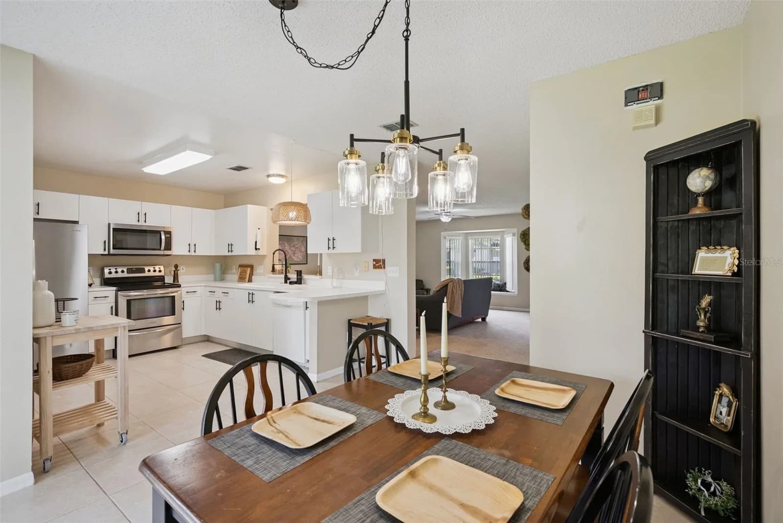 12192 SHADY SPRING 5