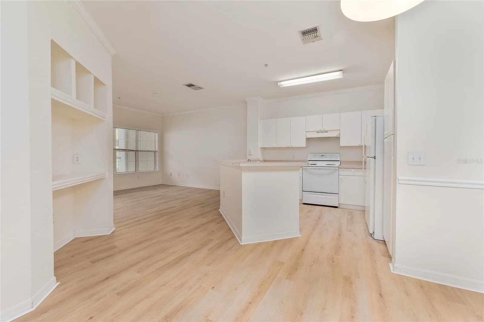 3593 CONROY 2
