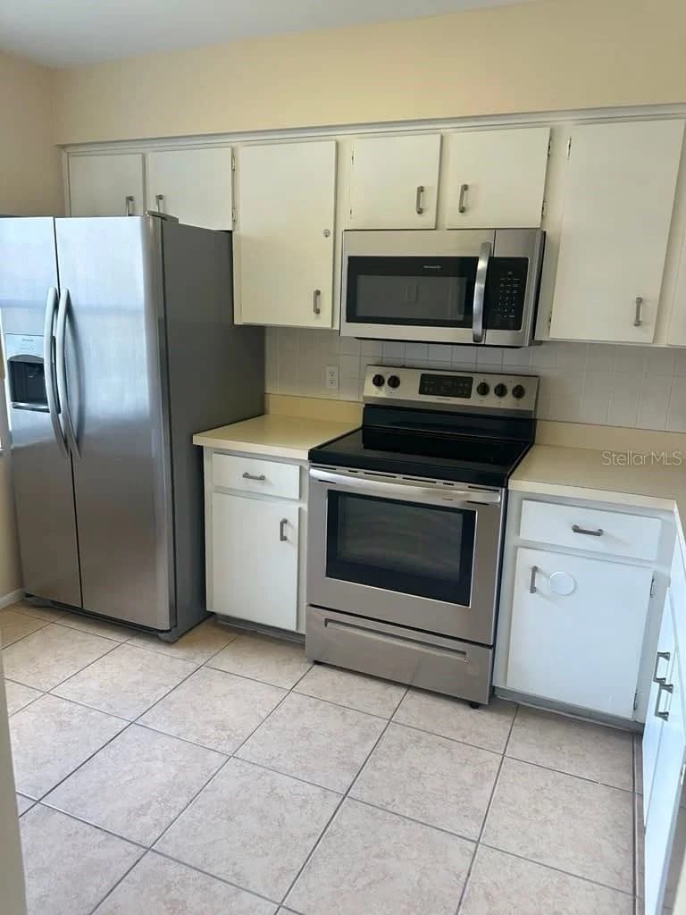 3245 CANDLE RIDGE 5